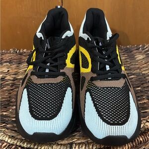 Stylish Women's Sneakers - Black, Yellow, Brown